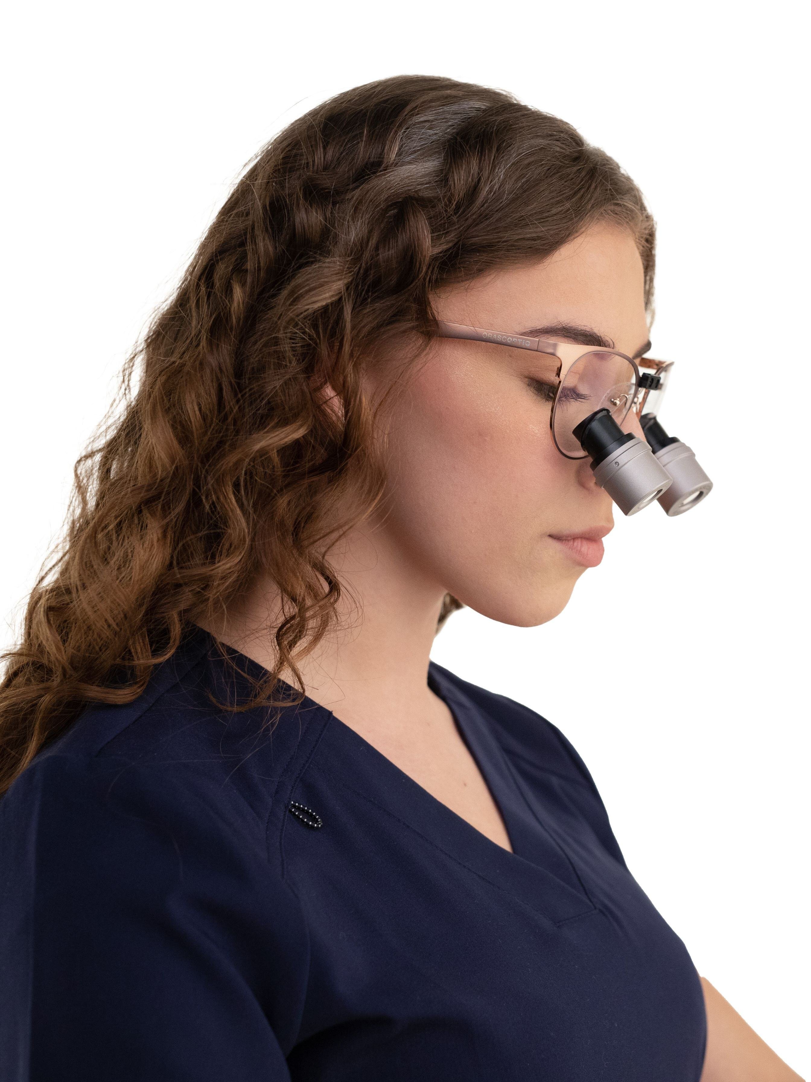 Traditional Loupe Posture